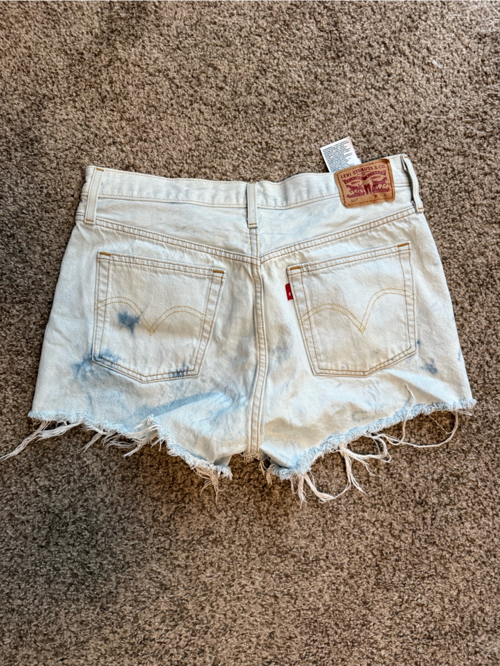 Levi's acid wash shorts - size 31, never worn!